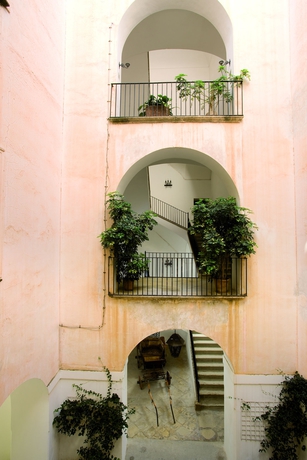 Imagen de los interiores del Hotel Palazzo Belmonte. Foto 11