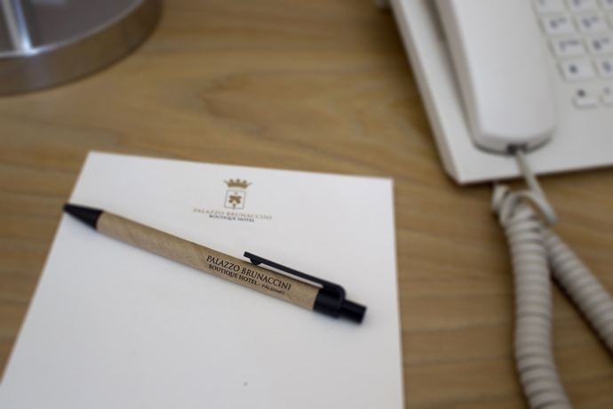 Imagen de la habitación del Hotel Palazzo Brunaccini. Foto 8