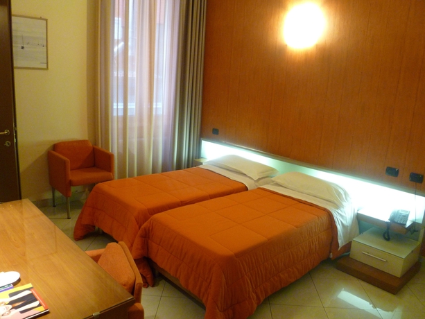 Imagen de la habitación del Hotel Palazzo Buenos Aires. Foto 13