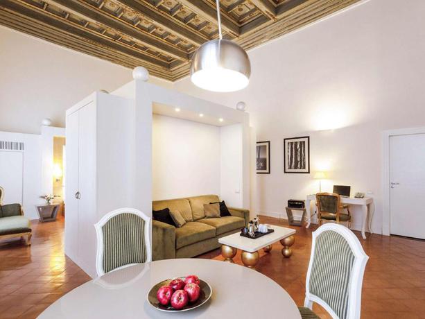 Imagen general del Hotel Palazzo Caracciolo Naples. Foto 15