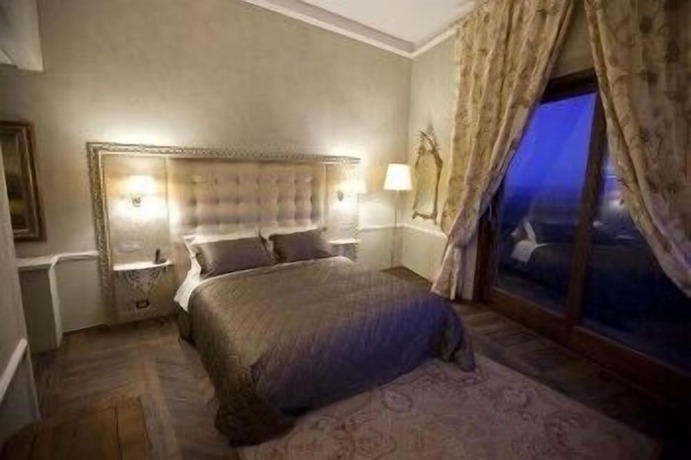 Imagen de la habitación del Hotel Palazzo Carletti. Foto 3