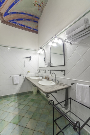 Imagen de la habitación del Hotel Palazzo Catalani Resort. Foto 8