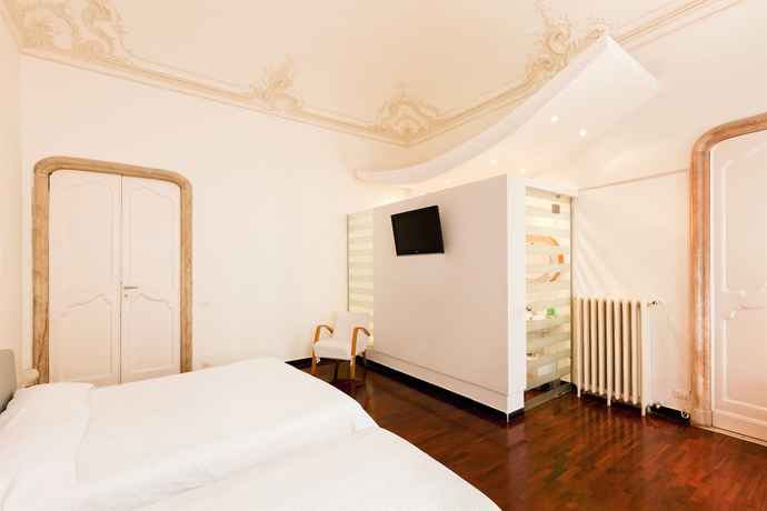 Imagen de la habitación del Hotel Palazzo Cicala. Foto 14