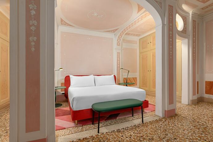 Imagen de la habitación del Hotel Palazzo Dei Fiori By Room Mate. Foto 17