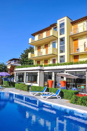 Imagen de la piscina del Hotel Palazzo Del Garda and Spa. Foto 14