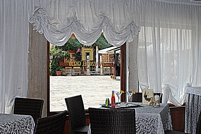 Imagen del bar/restaurante del Hotel Palazzo Del Giglio. Foto 2