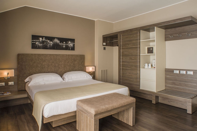 Imagen de la habitación del Hotel Palazzo Delle Stelline. Foto 2
