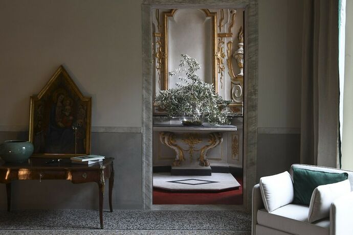 Imagen de la habitación del Hotel Palazzo Durazzo Suites. Foto 14