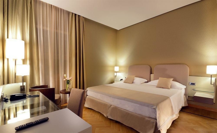 Imagen de la habitación del Hotel Palazzo Esedra. Foto 3