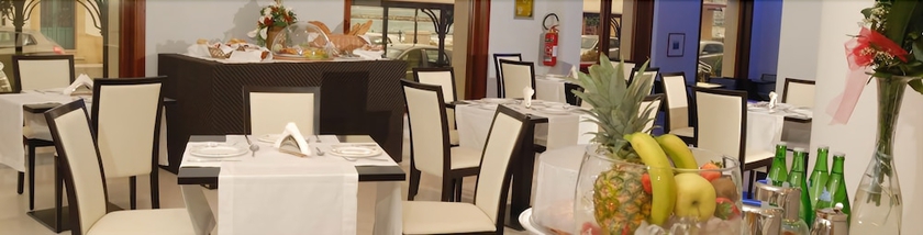 Imagen del bar/restaurante del Hotel Palazzo Foti. Foto 2