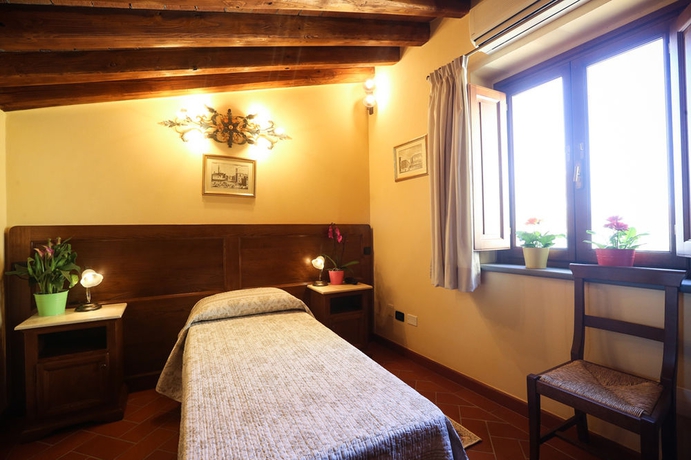 Imagen de la habitación del Hotel Palazzo Graziani. Foto 5