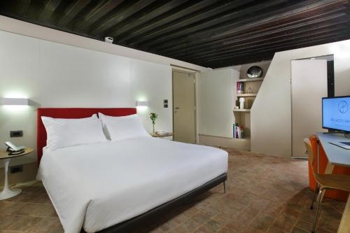 Imagen de la habitación del Hotel Palazzo Grillo. Foto 10