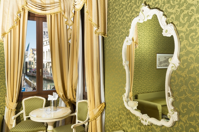 Imagen de la habitación del Hotel Palazzo Guardi. Foto 10