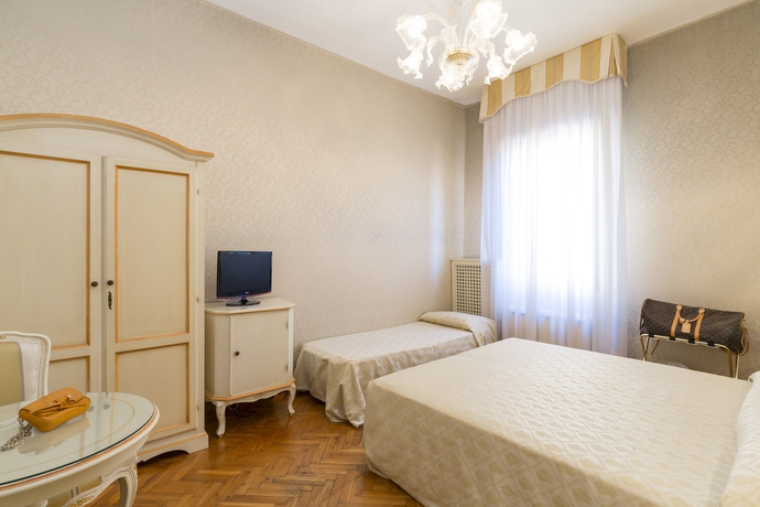 Imagen de la habitación del Hotel Palazzo Guardi. Foto 12