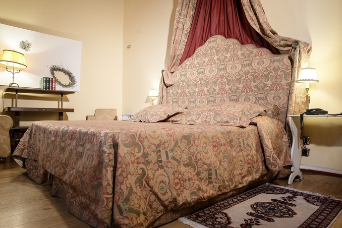 Imagen de la habitación del Hotel Palazzo Guiscardo. Foto 8