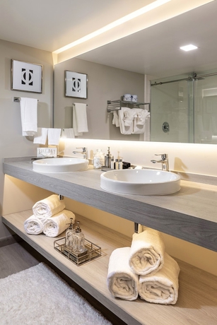 Imagen de la habitación del Hotel Palazzo Lakeside. Foto 17