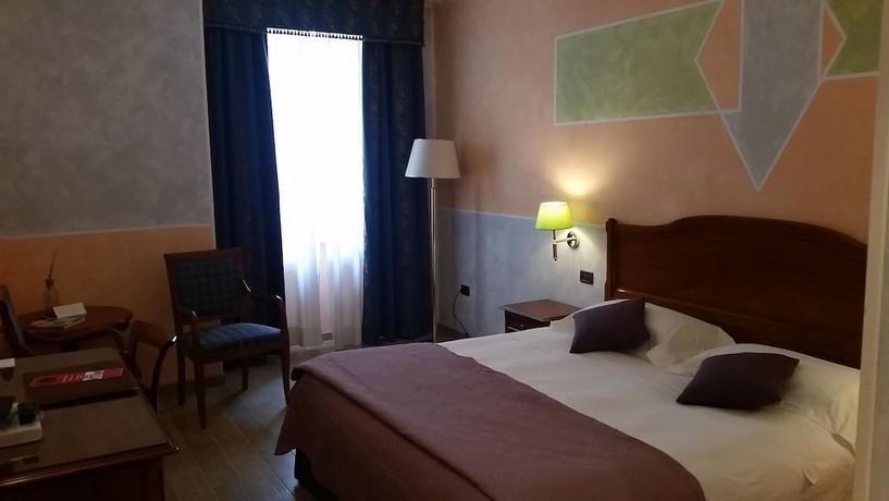 Imagen de la habitación del Hotel Palazzo Lovera. Foto 14