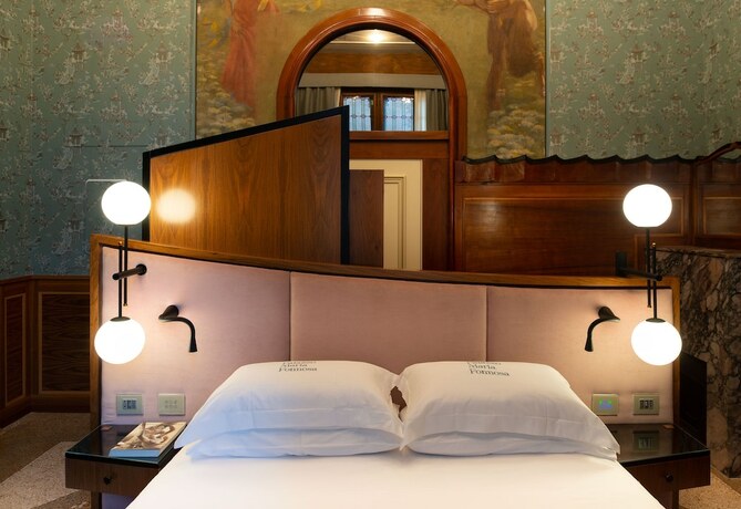 Imagen de la habitación del Hotel Palazzo Maria Formosa. Foto 19