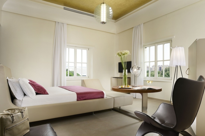 Imagen de la habitación del Hotel Palazzo Montemartini Rome, A Radisson Collection. Foto 9