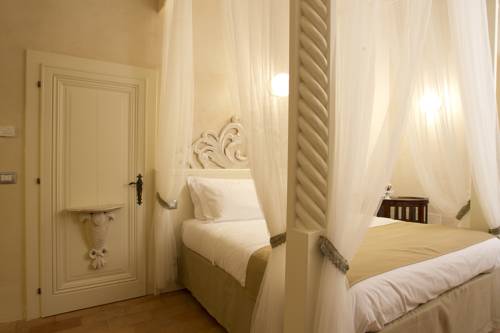Imagen de la habitación del Hotel Palazzo Novello. Foto 6