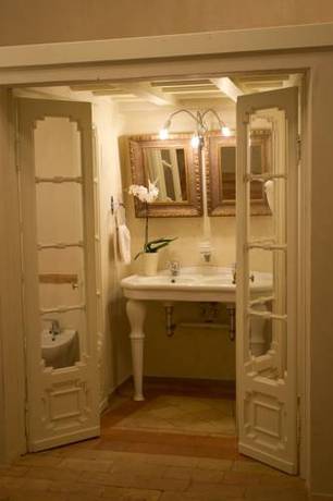 Imagen de la habitación del Hotel Palazzo Novello. Foto 8