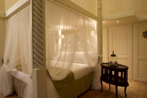 Imagen de la habitación del Hotel Palazzo Novello. Foto 16