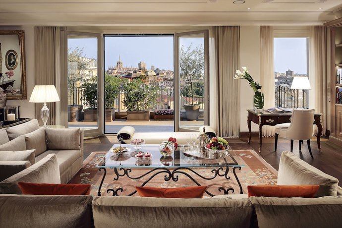 Imagen de la habitación del Hotel Palazzo Parigi Hotel and Grand Spa Milan. Foto 10