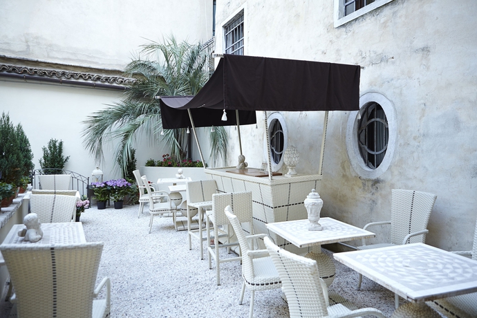 Imagen de los exteriores del Hotel Palazzo Paruta and Wellness Apartments. Foto 7