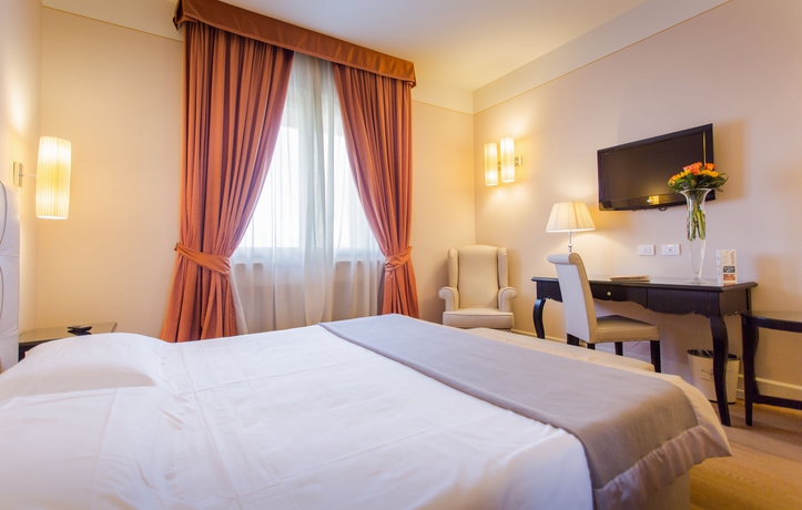 Imagen de la habitación del Hotel Palazzo San Lorenzo and Spa. Foto 14