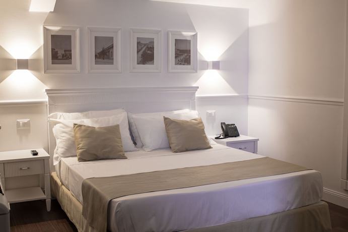 Imagen de la habitación del Hotel Palazzo Sant\'Elena. Foto 18