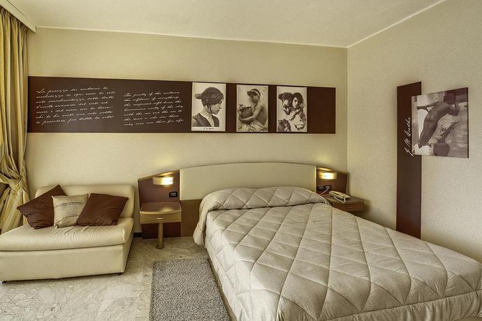 Imagen de la habitación del Hotel Palazzo Santa Caterina. Foto 4