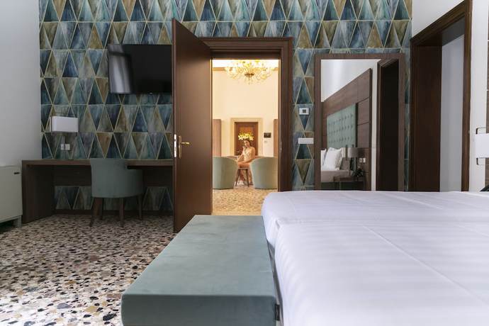 Imagen de la habitación del Hotel Palazzo Scamozzi. Foto 19