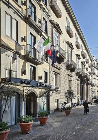 Imagen de los exteriores del Hotel Palazzo Turchini. Foto 11