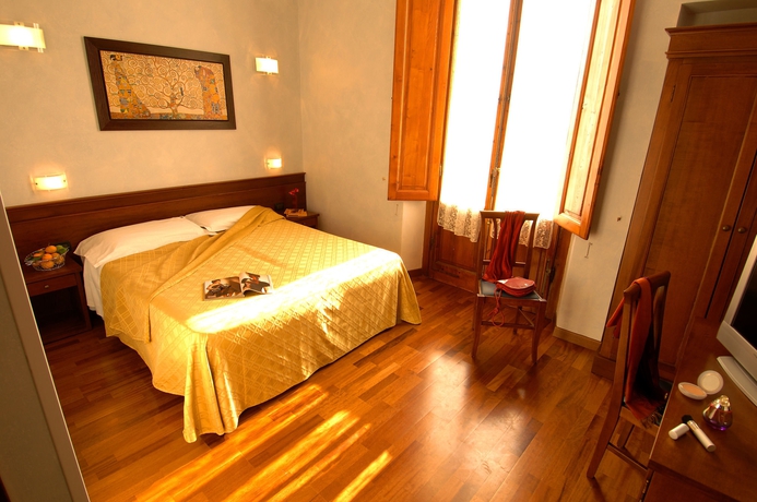 Imagen de la habitación del Hotel Palazzo Vecchio. Foto 6