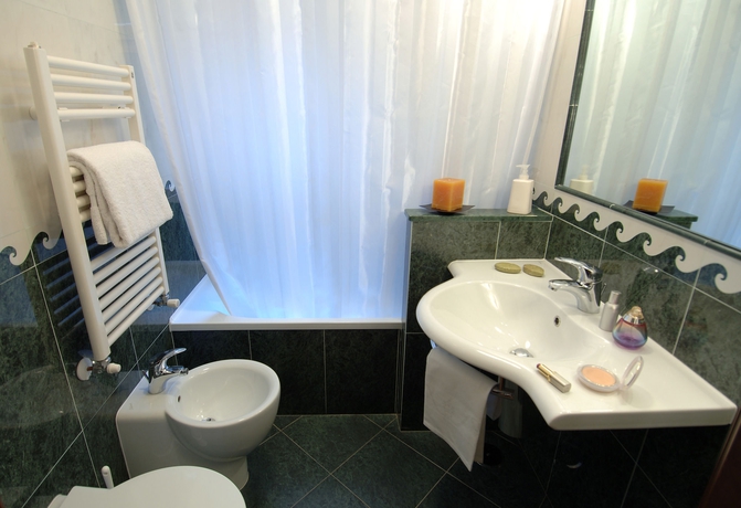 Imagen de la habitación del Hotel Palazzo Vecchio. Foto 11