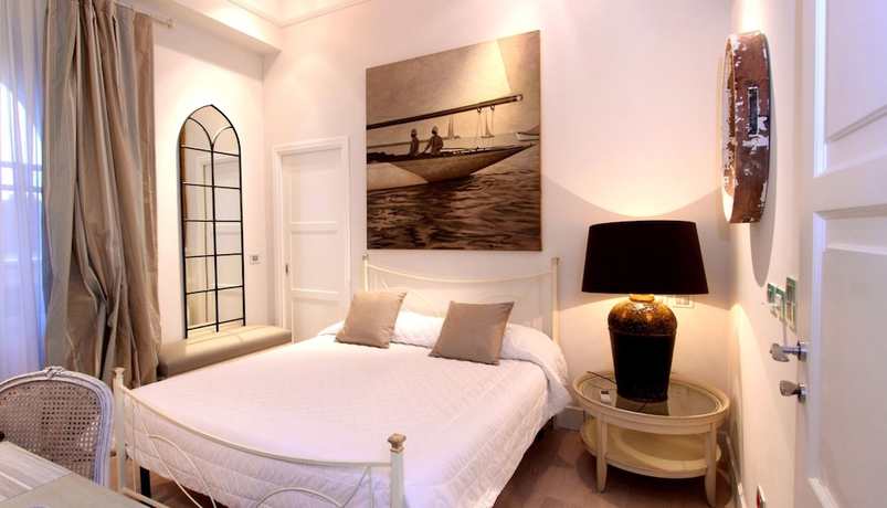 Imagen de la habitación del Hotel Palazzo Vecchio Taormina. Foto 13