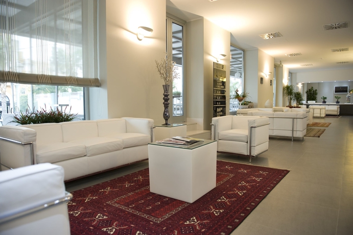 Imagen del bar/restaurante del Hotel Palazzo Virgilio. Foto 2