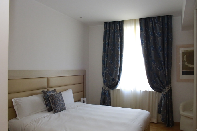 Imagen de la habitación del Hotel Palazzo Virgilio. Foto 12