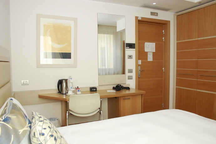 Imagen de la habitación del Hotel Palazzo Virgilio. Foto 15