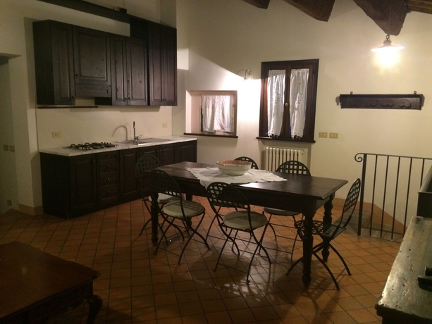 Imagen de la habitación del Hotel Palazzo Viviani Castello Di Montegridolfo. Foto 4