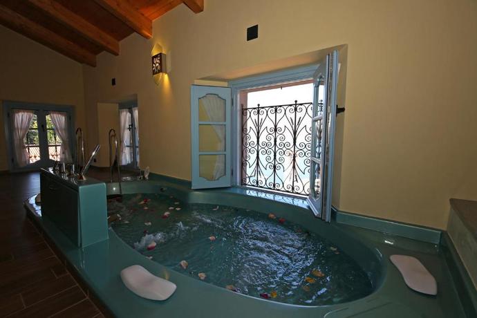 Imagen de la piscina del Hotel Palazzo del Vicer&egrave;. Foto 28