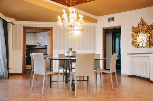 Imagen de la habitación del Hotel Palazzo della Scala Spa Hotel Suites and Apartments. Foto 6