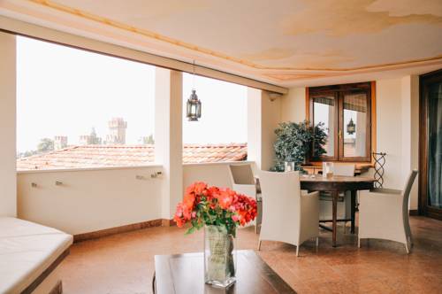 Imagen de la habitación del Hotel Palazzo della Scala Spa Hotel Suites and Apartments. Foto 11