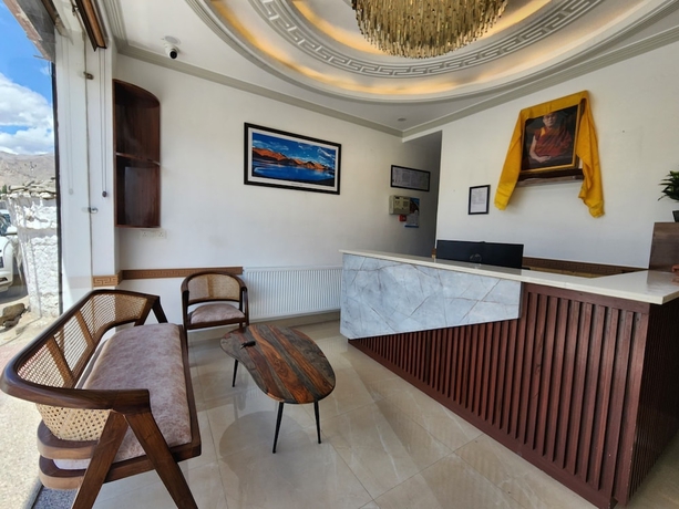 Imagen de los interiores del Hotel Paldan. Foto 15