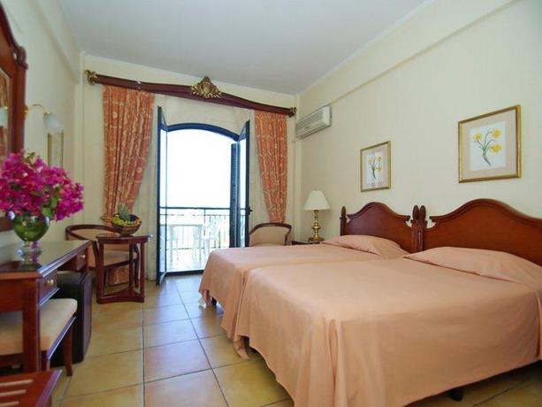 Imagen general del Hotel Paleokastritsa Palace - Adults Only. Foto 7