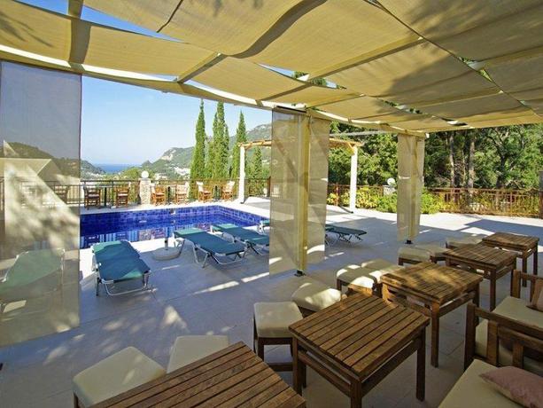 Imagen general del Hotel Paleokastritsa Palace - Adults Only. Foto 9