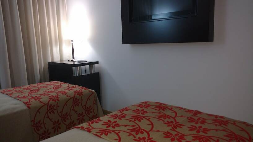 Imagen de la habitación del Hotel Palermo Bridge. Foto 13