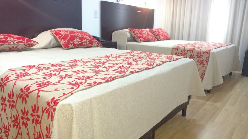 Imagen de la habitación del Hotel Palermo Bridge. Foto 20