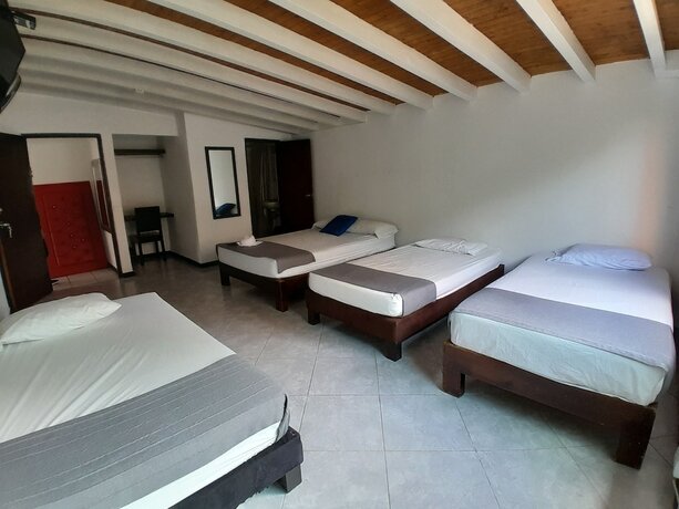 Imagen de la habitación del Hotel Palermo Real. Foto 17