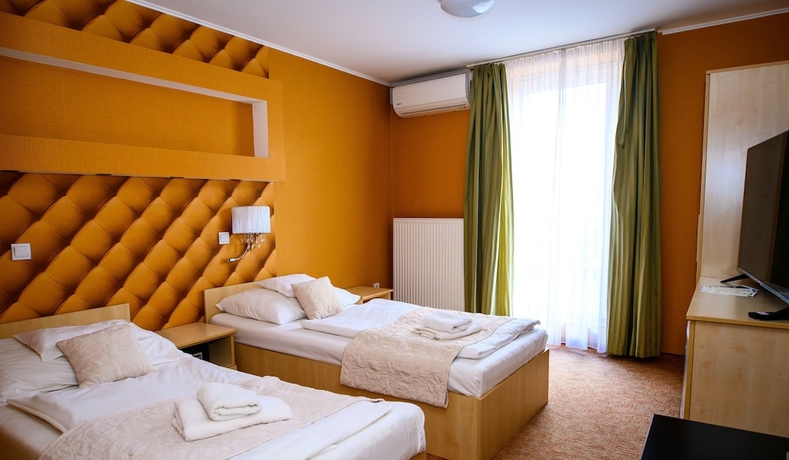 Imagen de la habitación del Hotel Palerm&oacute; Panzi&oacute;. Foto 2